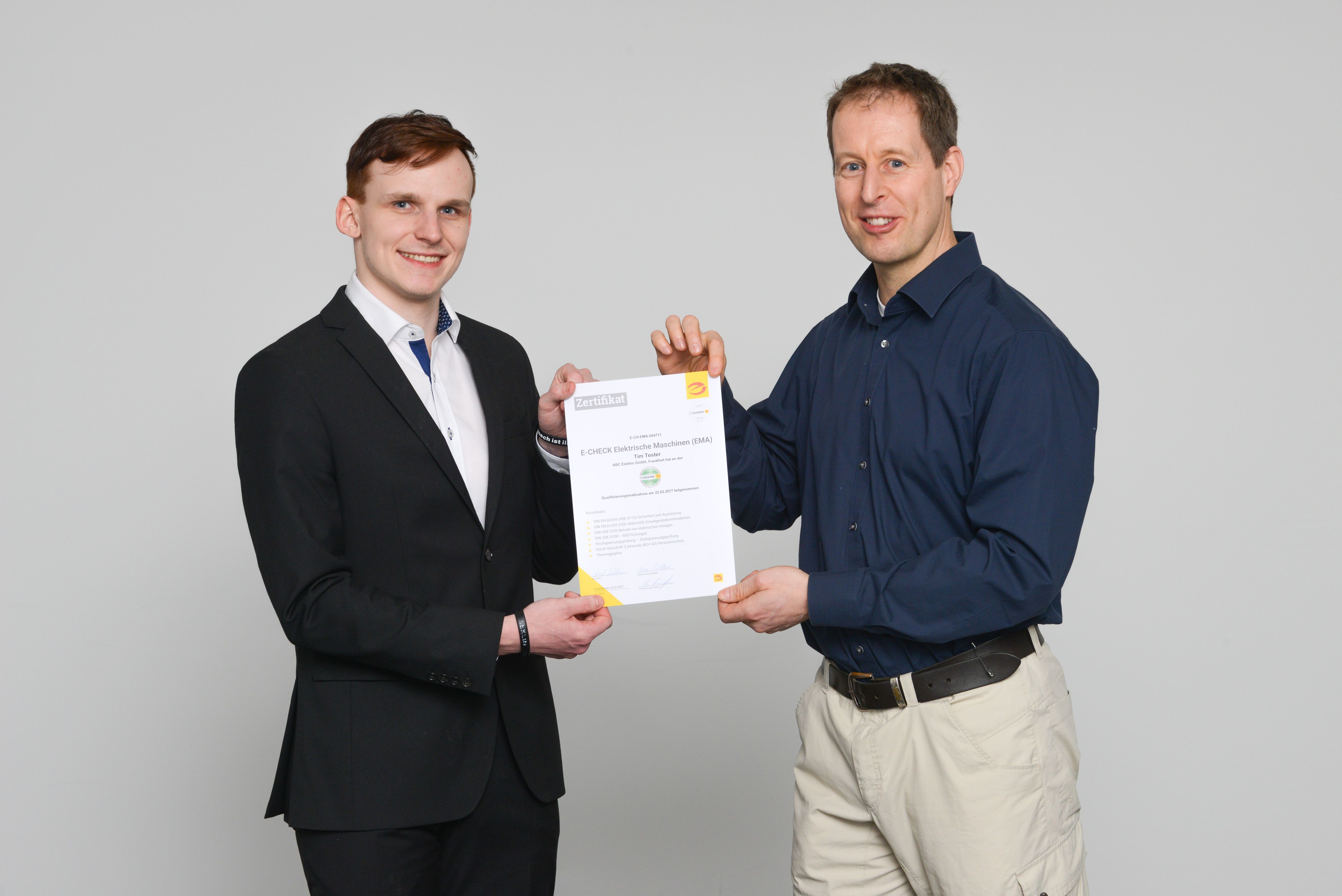 Zertifikat für die Qualifzierungsmaßnahme E-CHECK Elektromaschinenbau (EMA)